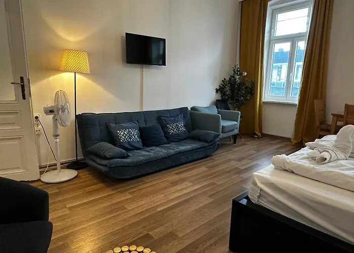 Next To Stadthalle I Your Retreat In